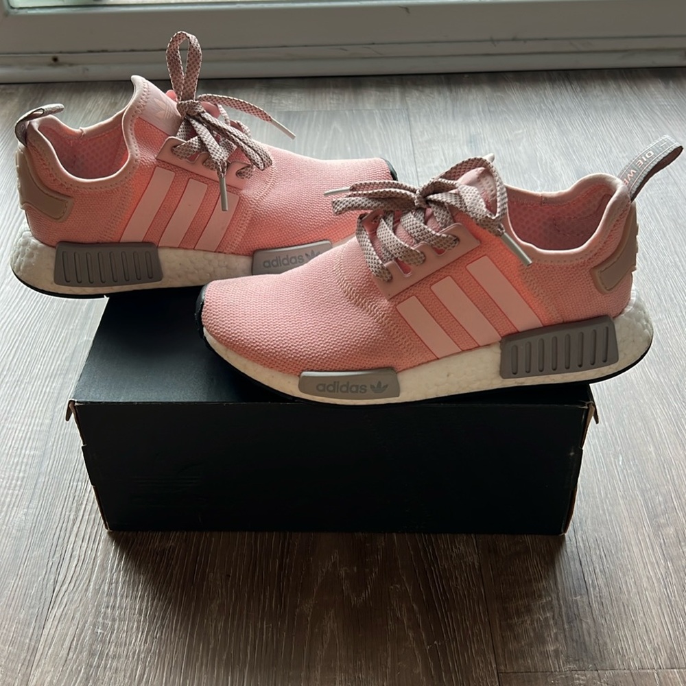 Adidas Pink NMD_R1